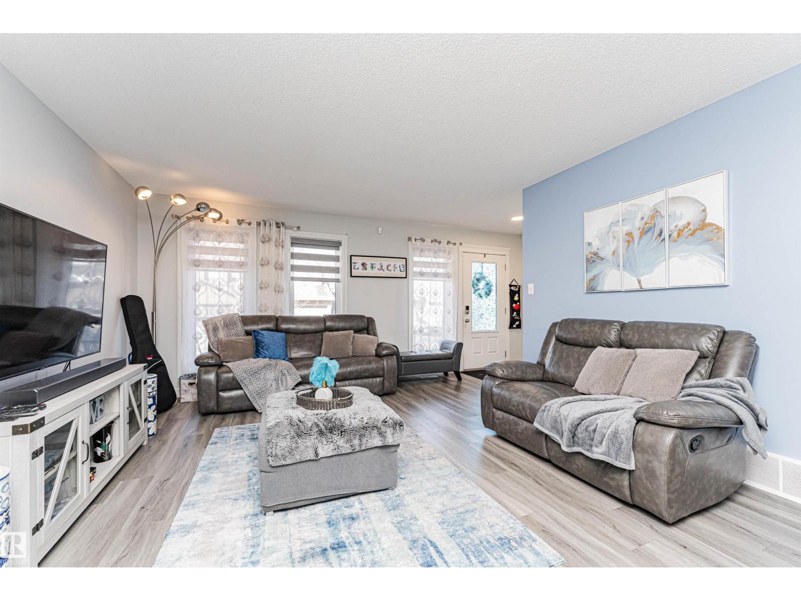 2051 Graydon Hill Cr SW, Edmonton, Alberta  T6W 4C5 - Photo 9 - E4484225