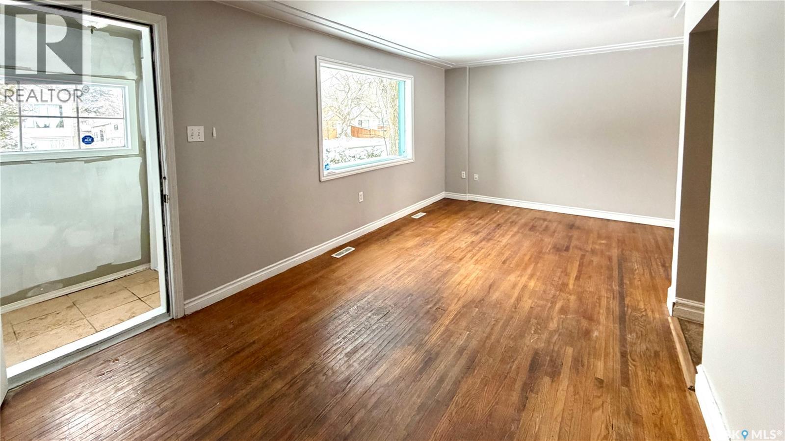 217 L Avenue N, Saskatoon, Saskatchewan  S7L 2P3 - Photo 11 - SK030687