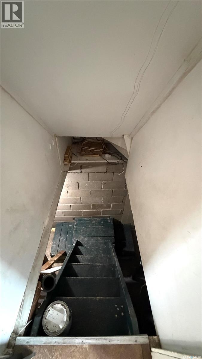 217 L Avenue N, Saskatoon, Saskatchewan  S7L 2P3 - Photo 37 - SK030687