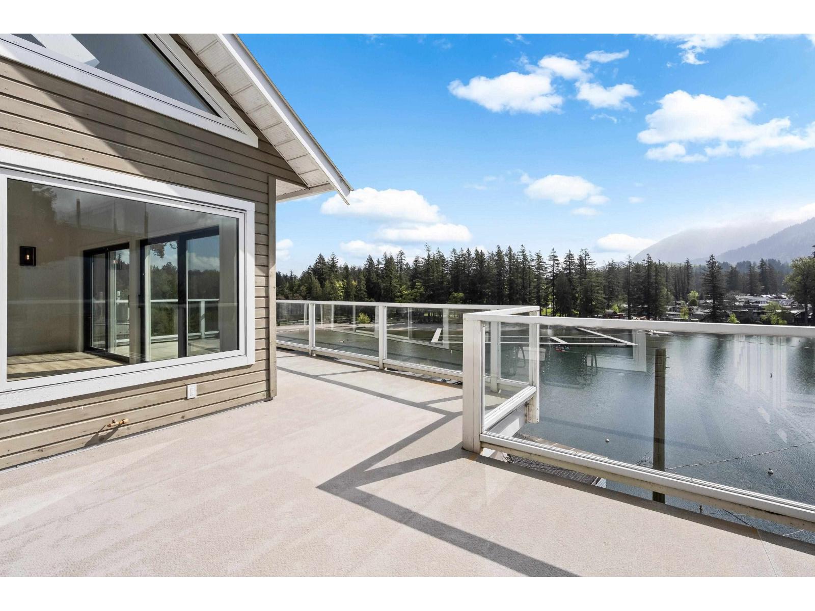 217 Lakeshore Drive, Cultus Lake North, Cultus Lake, British Columbia  V2R 5A1 - Photo 17 - R3115558