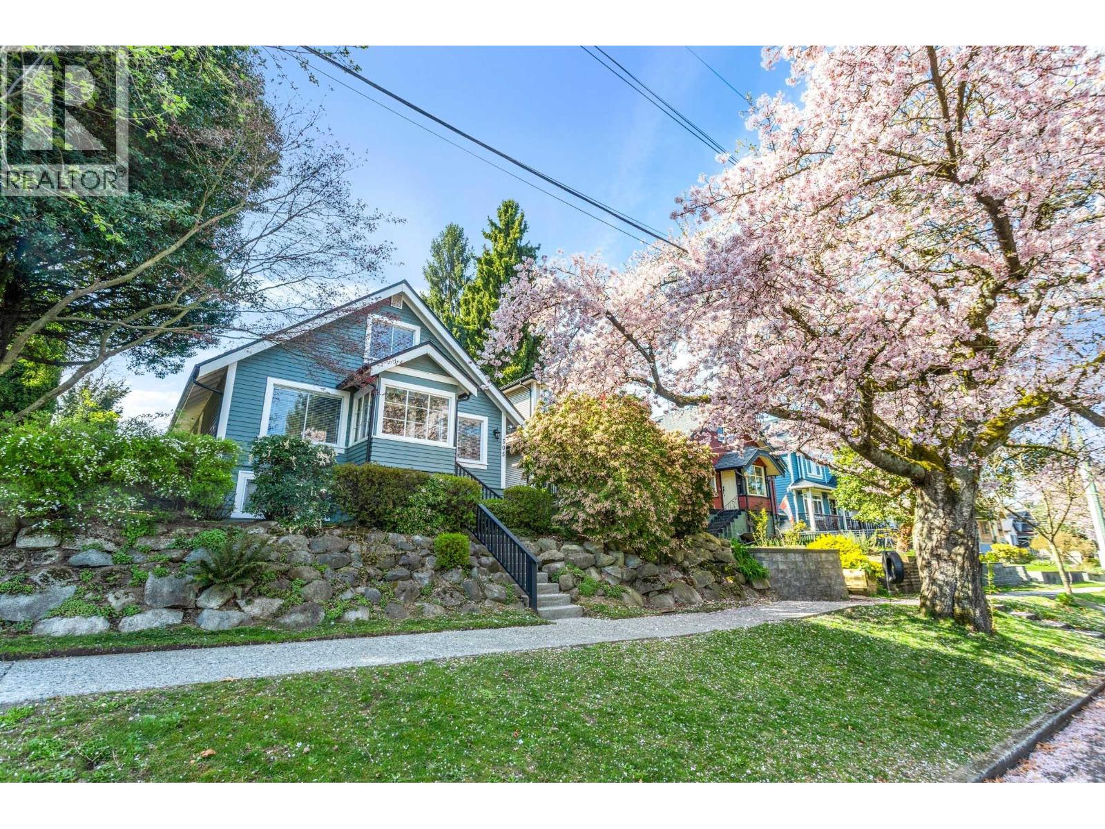 505 GARFIELD STREET, New Westminster, British Columbia