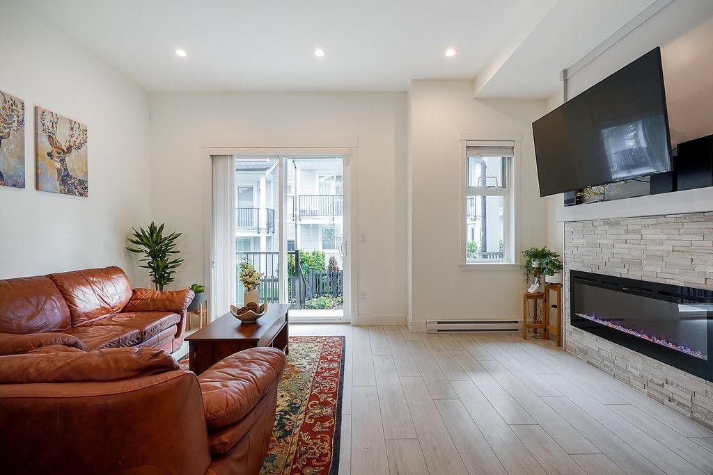 24 6188 141 Street, Surrey, British Columbia  V3X 0J7 - Photo 3 - R3114856