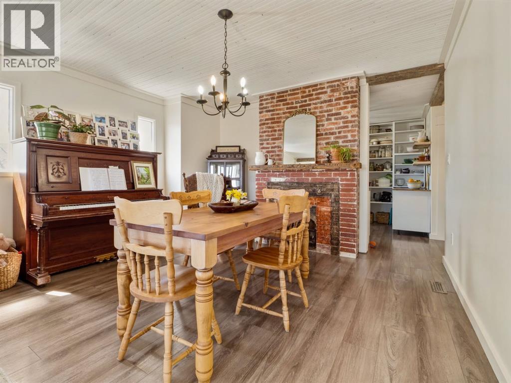 177 1 Street W, Cardston, Alberta  T0K 0K0 - Photo 8 - A2303937