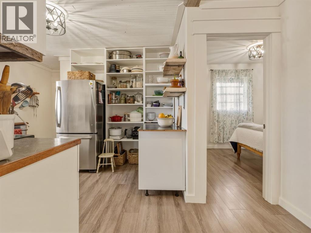 177 1 Street W, Cardston, Alberta  T0K 0K0 - Photo 9 - A2303937