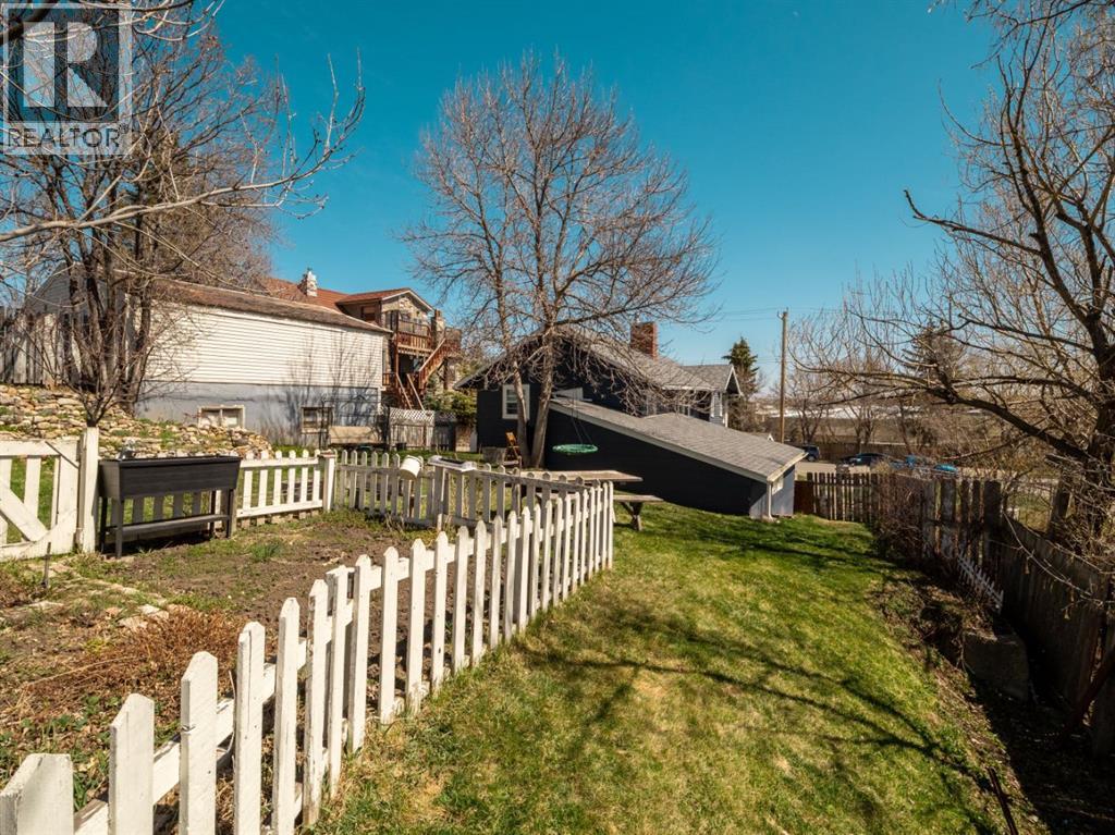 177 1 Street W, Cardston, Alberta  T0K 0K0 - Photo 32 - A2303937