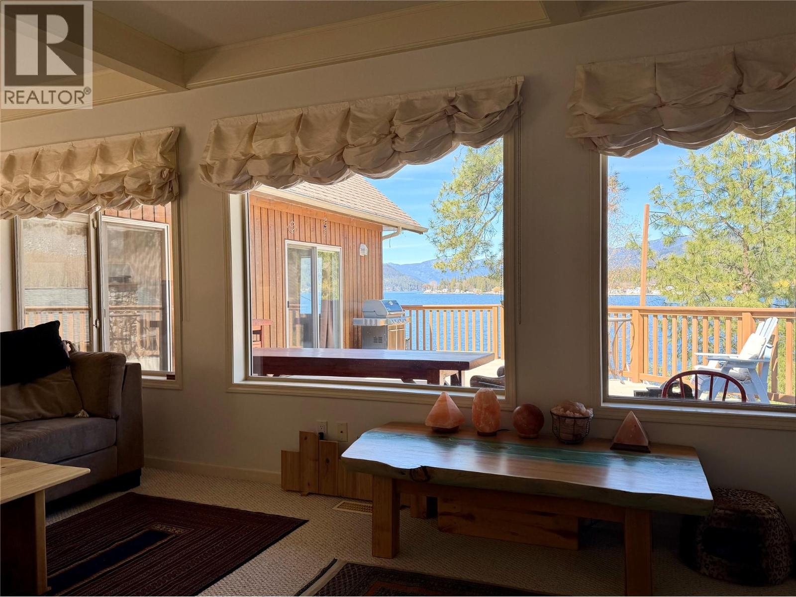 70 Sandner Road, Christina Lake, British Columbia  V0H 1E0 - Photo 10 - 10383113