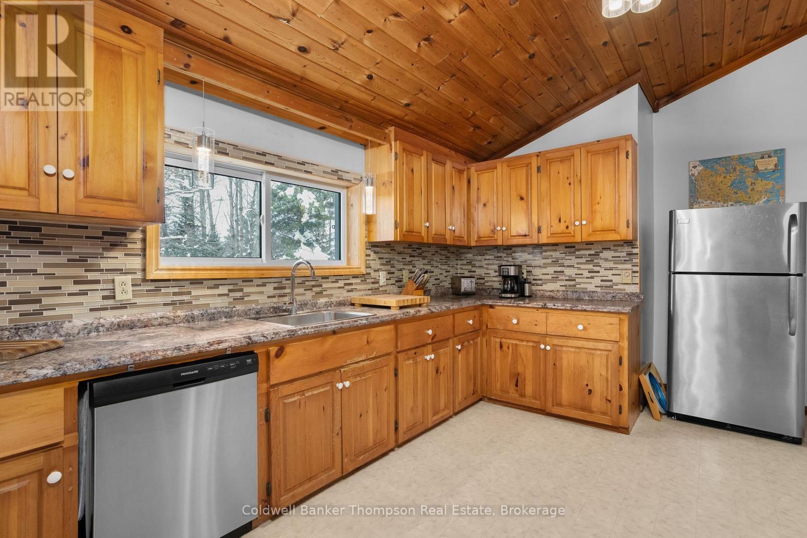 1039 South Waseosa Lake Road, Huntsville, Ontario  P1H 2N5 - Photo 13 - X13044066