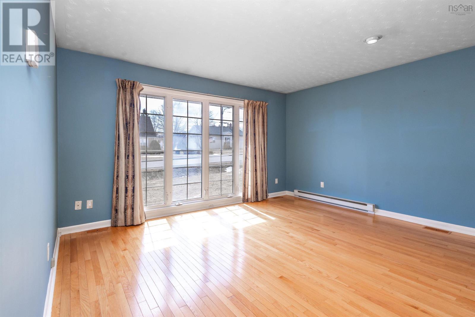 992 Westmount Road, Westmount, Nova Scotia  B1R 1C6 - Photo 11 - 202605863