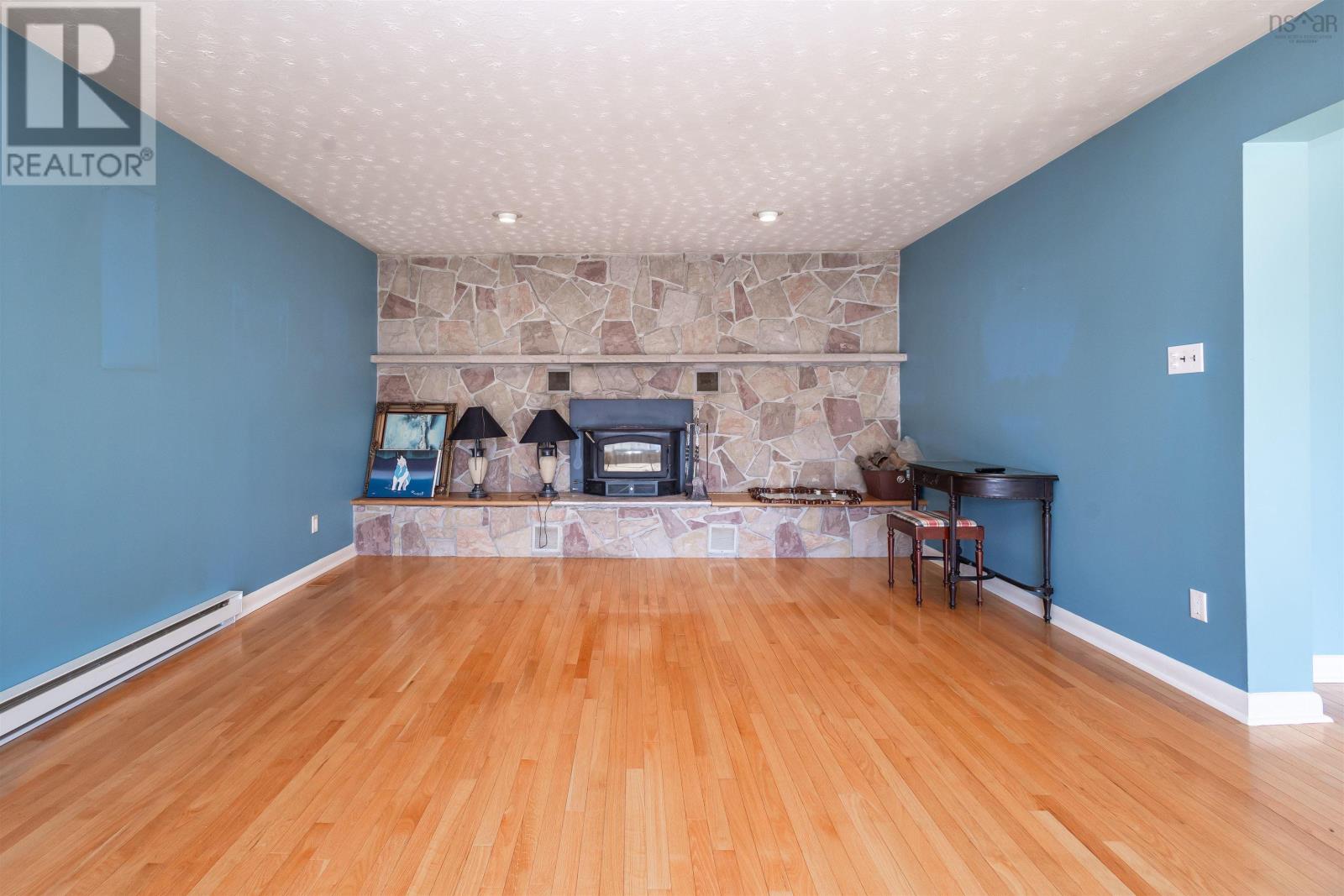 992 Westmount Road, Westmount, Nova Scotia  B1R 1C6 - Photo 12 - 202605863