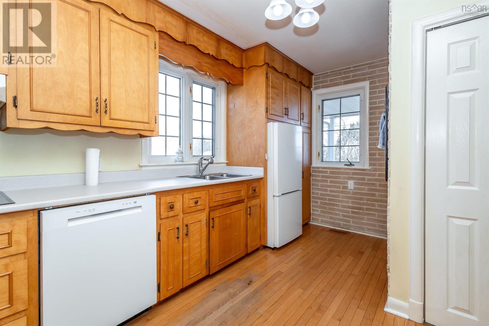 992 Westmount Road, Westmount, Nova Scotia  B1R 1C6 - Photo 14 - 202605863