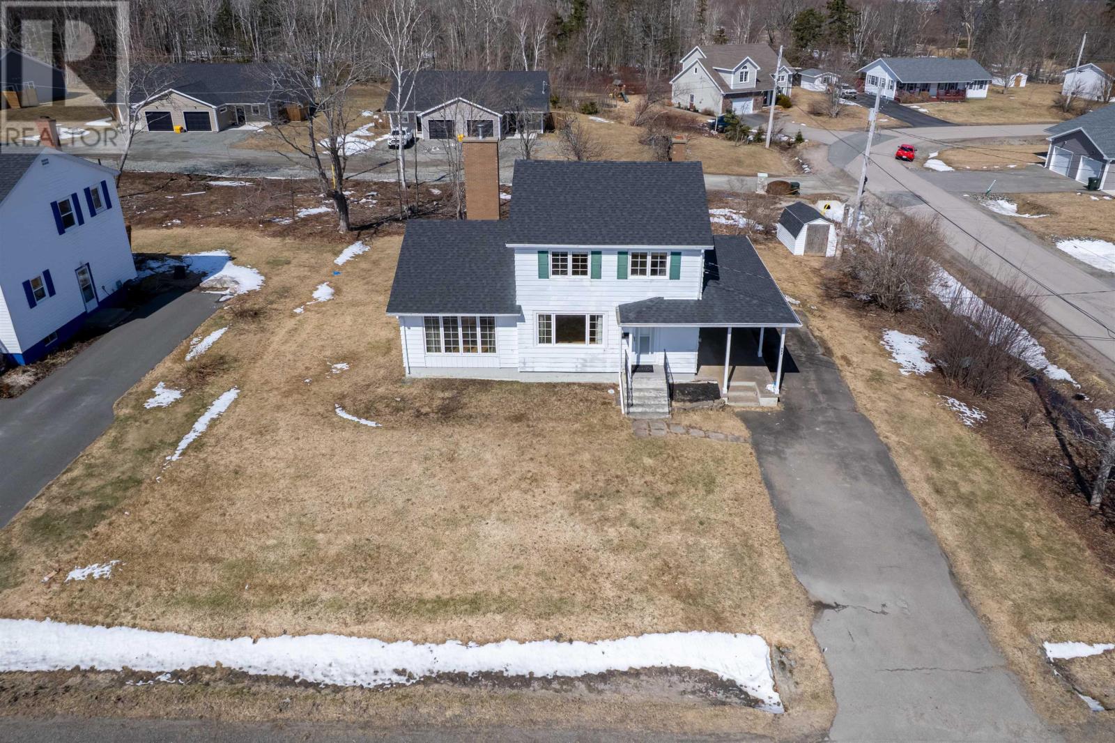 992 Westmount Road, Westmount, Nova Scotia  B1R 1C6 - Photo 6 - 202605863