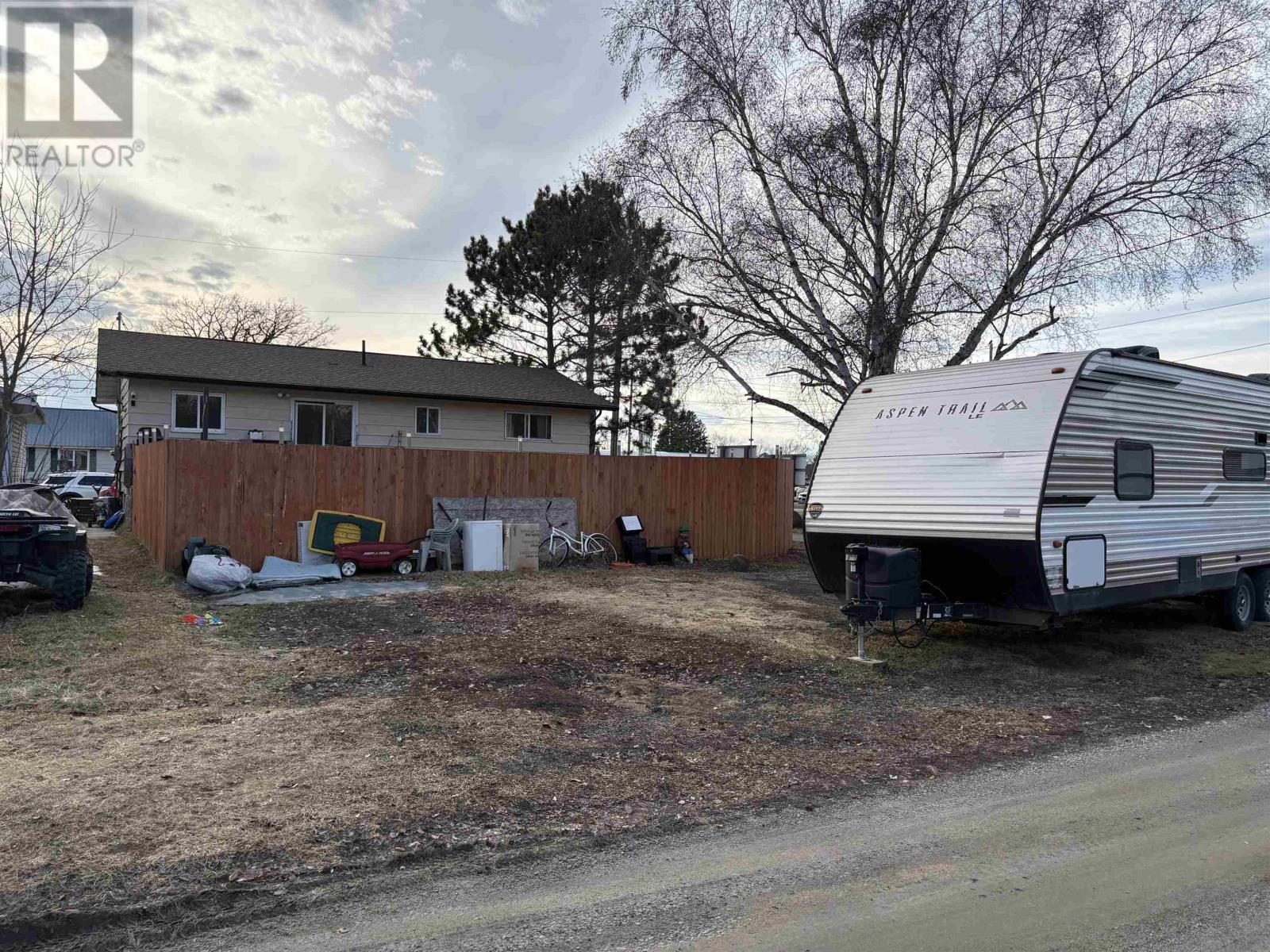 566 Elm Ave, Fort Frances, Ontario  P9A 3J4 - Photo 37 - TB2600772