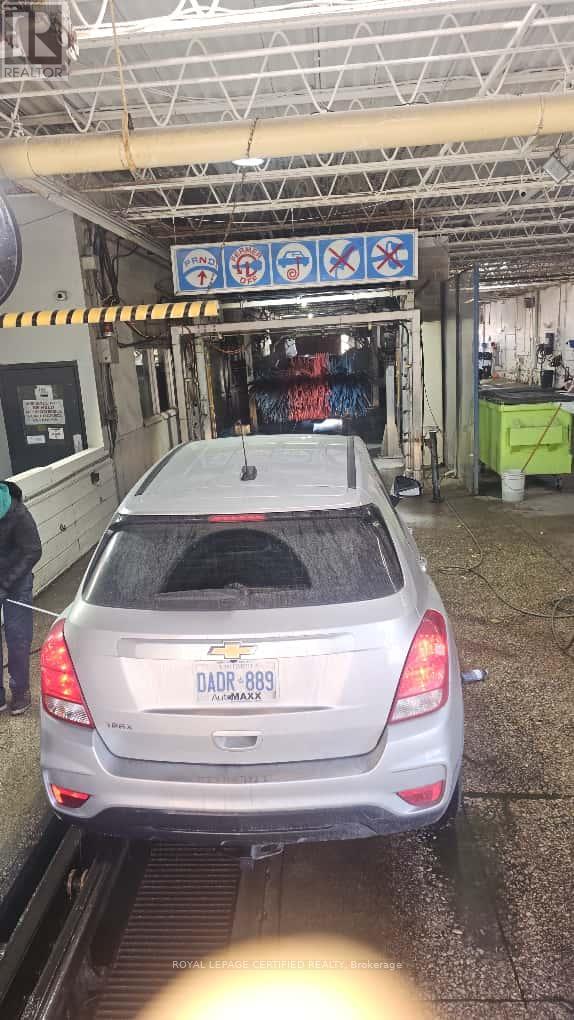 639 Langlois Avenue, Windsor, Ontario  N9A 2G5 - Photo 15 - X12897776