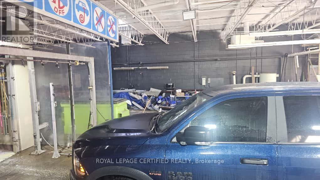 639 Langlois Avenue, Windsor, Ontario  N9A 2G5 - Photo 18 - X12897776