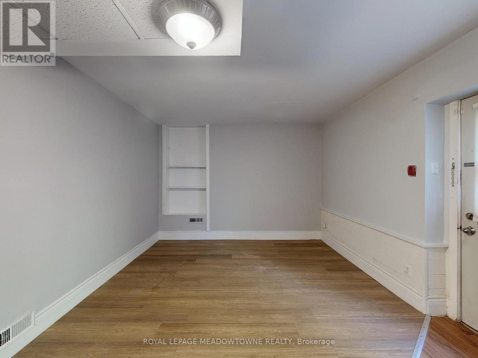 6 - 12 Wesleyan Street, Halton Hills, Ontario  L7G 2E1 - Photo 7 - W12869200