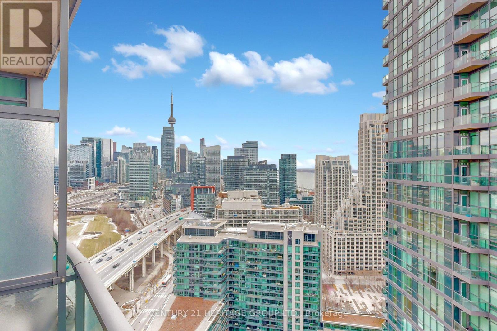 2713 - 231 Fort York Boulevard, Toronto, Ontario  M5V 1B2 - Photo 2 - C12886462