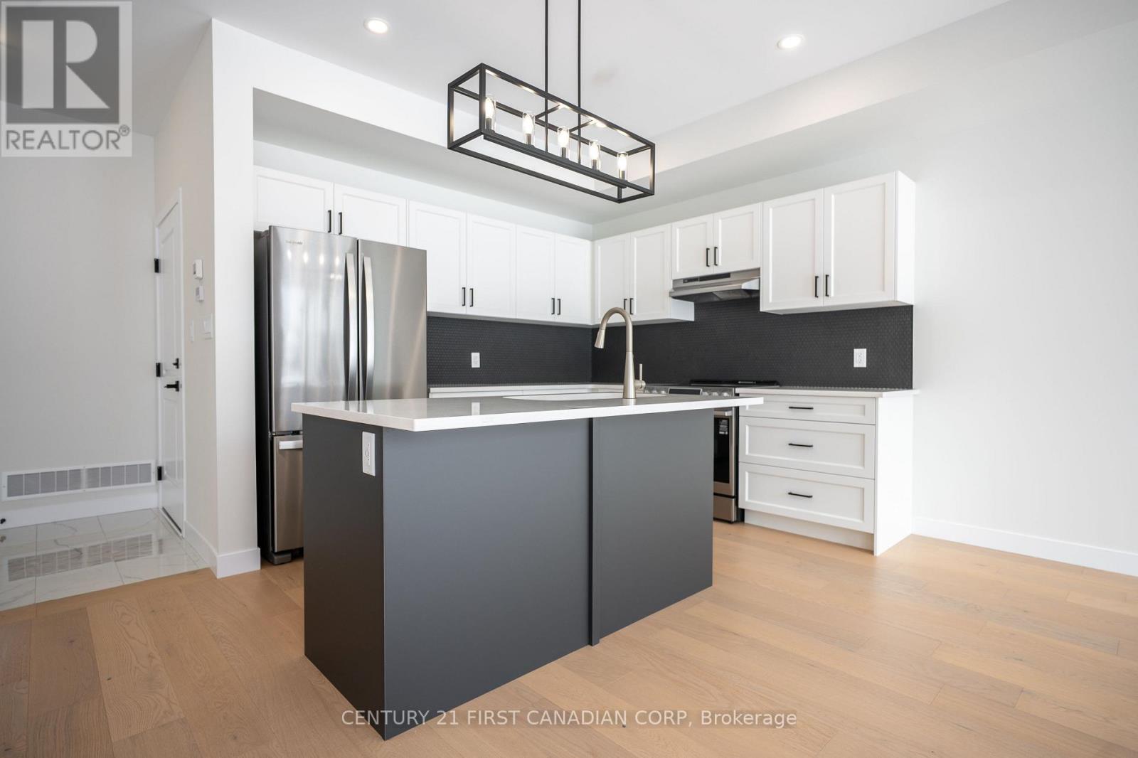 4237 Calhoun Way, London South, Ontario  N6P 1J9 - Photo 11 - X13044078