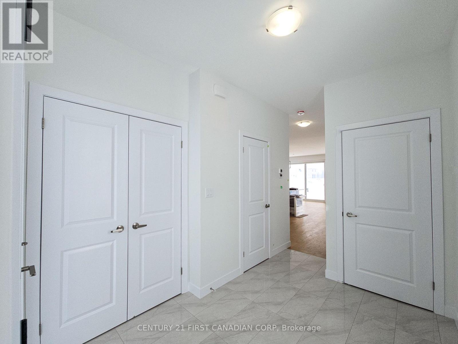 4237 Calhoun Way, London South, Ontario  N6P 1J9 - Photo 4 - X13044078