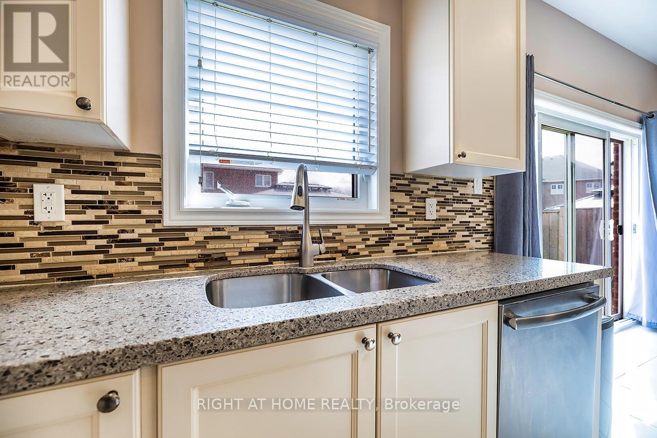 1663 Irvine Scott Street, Oshawa, Ontario  L1K 0X2 - Photo 12 - E13044068