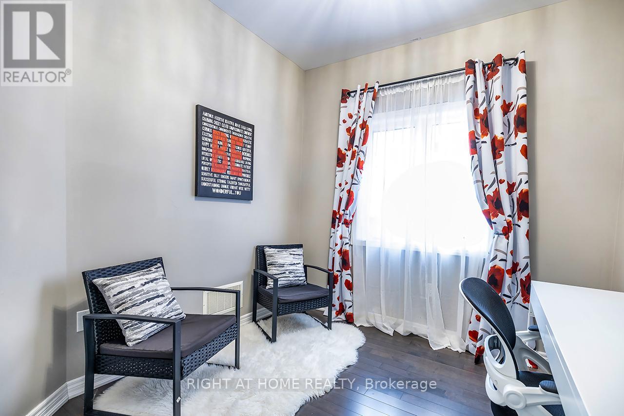 1663 Irvine Scott Street, Oshawa, Ontario  L1K 0X2 - Photo 5 - E13044068