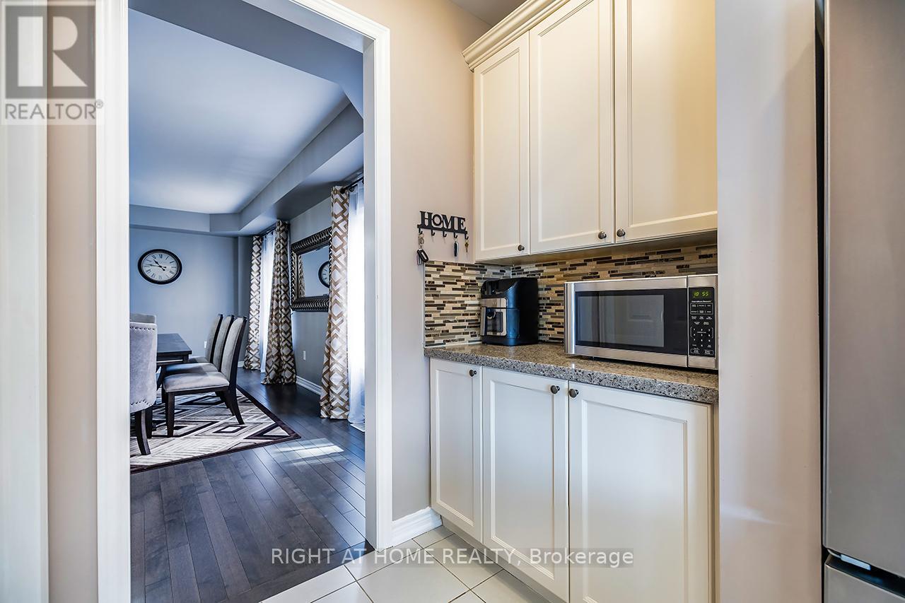 1663 Irvine Scott Street, Oshawa, Ontario  L1K 0X2 - Photo 9 - E13044068