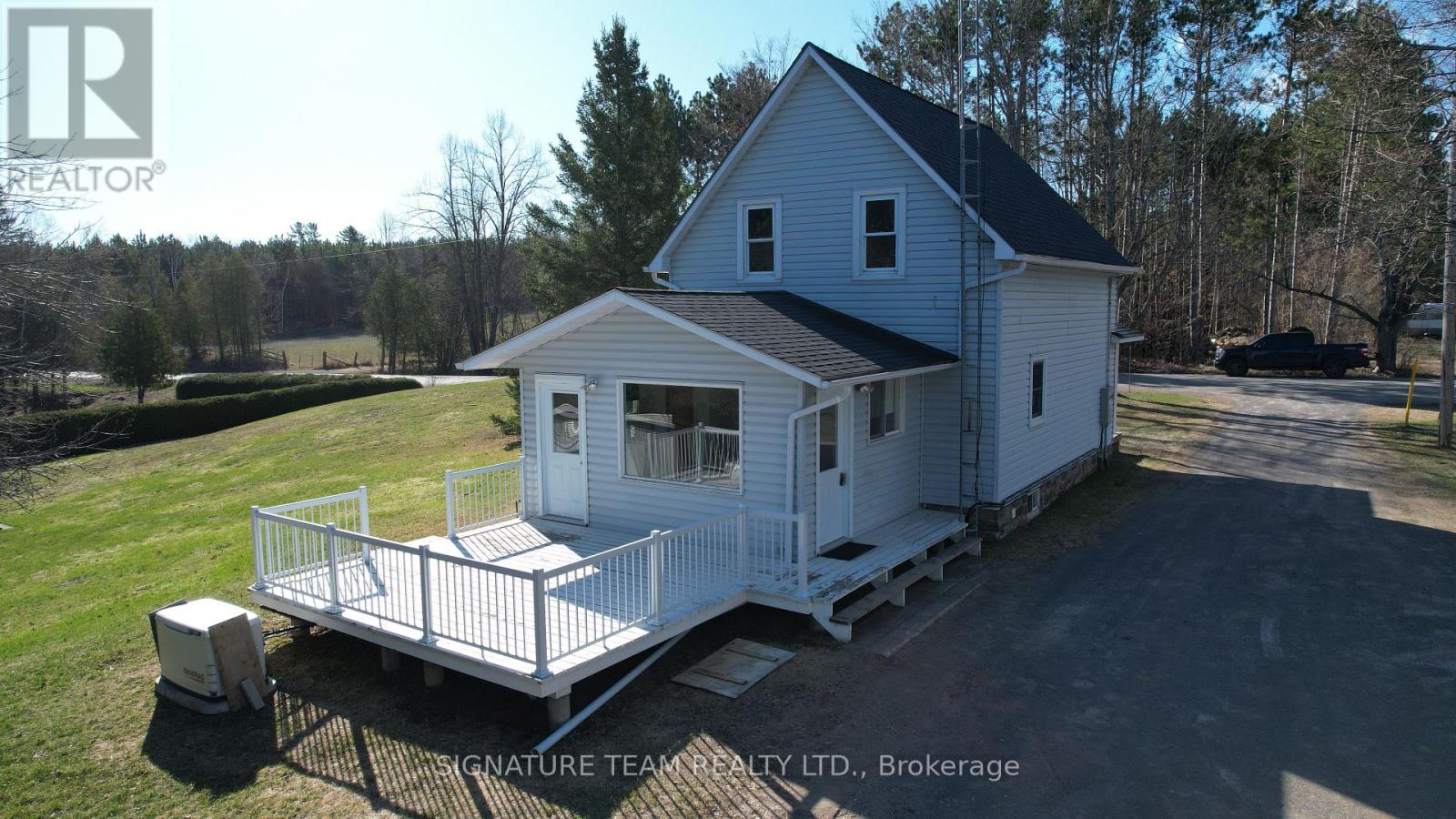 1208 Augsburg Road, Bonnechere Valley, Ontario  K0J 1T0 - Photo 4 - X13044076
