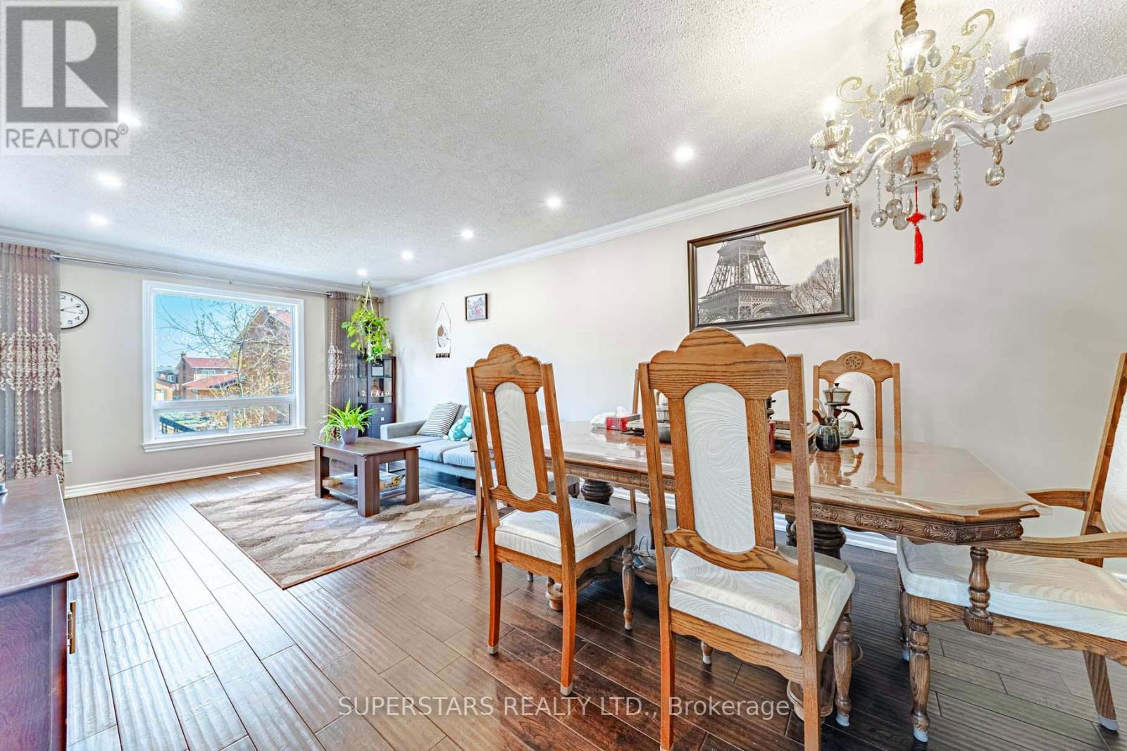 14 Kemsing Court, Markham, Ontario  L3R 4P7 - Photo 3 - N13044050