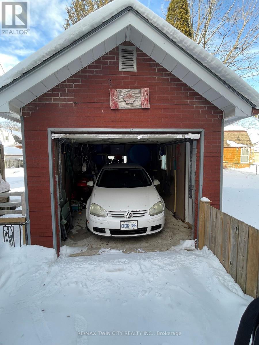 156 Norfolk Street, Stratford, Ontario  N5A 3Y9 - Photo 22 - X13044060