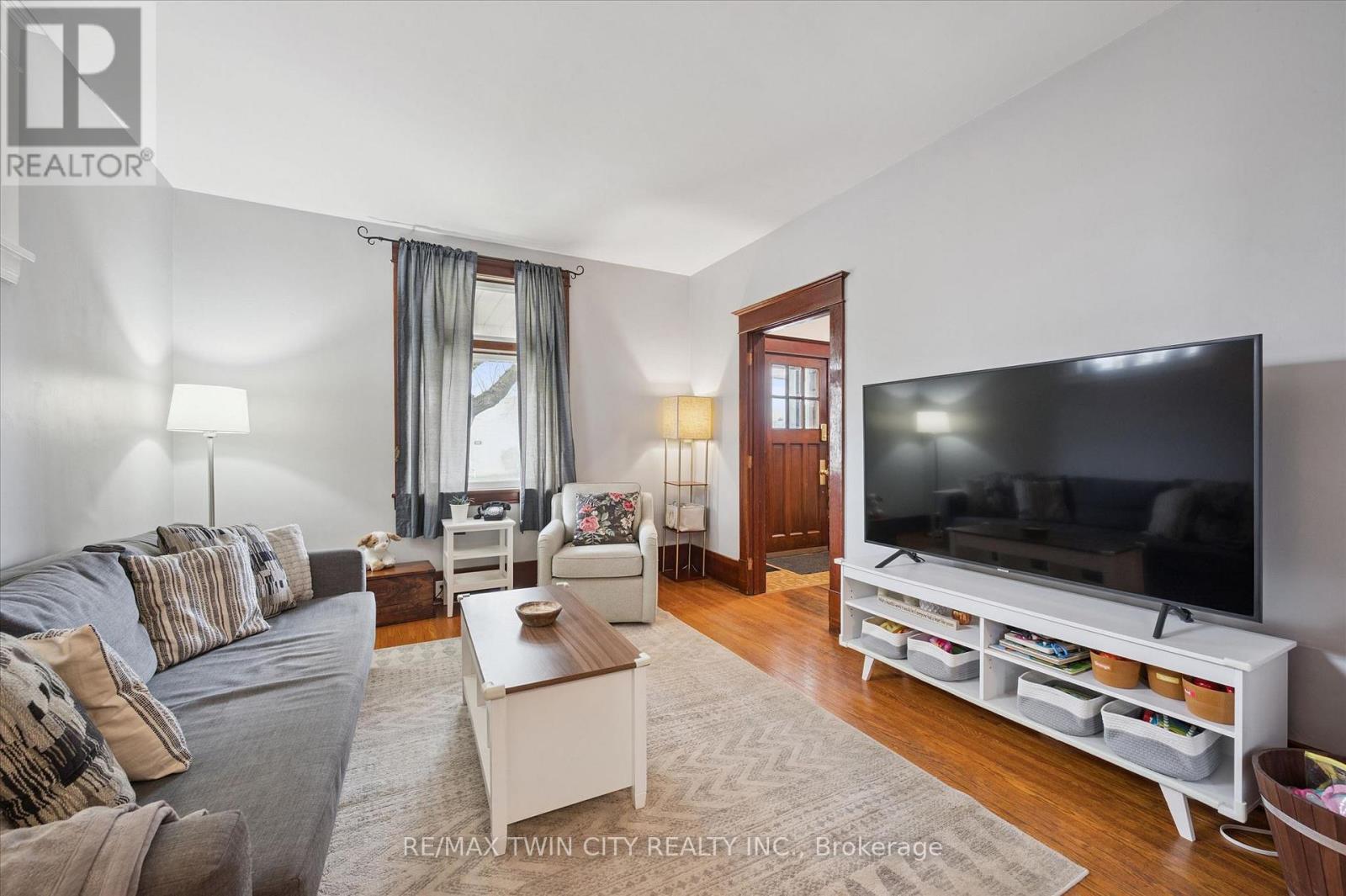 156 Norfolk Street, Stratford, Ontario  N5A 3Y9 - Photo 6 - X13044060