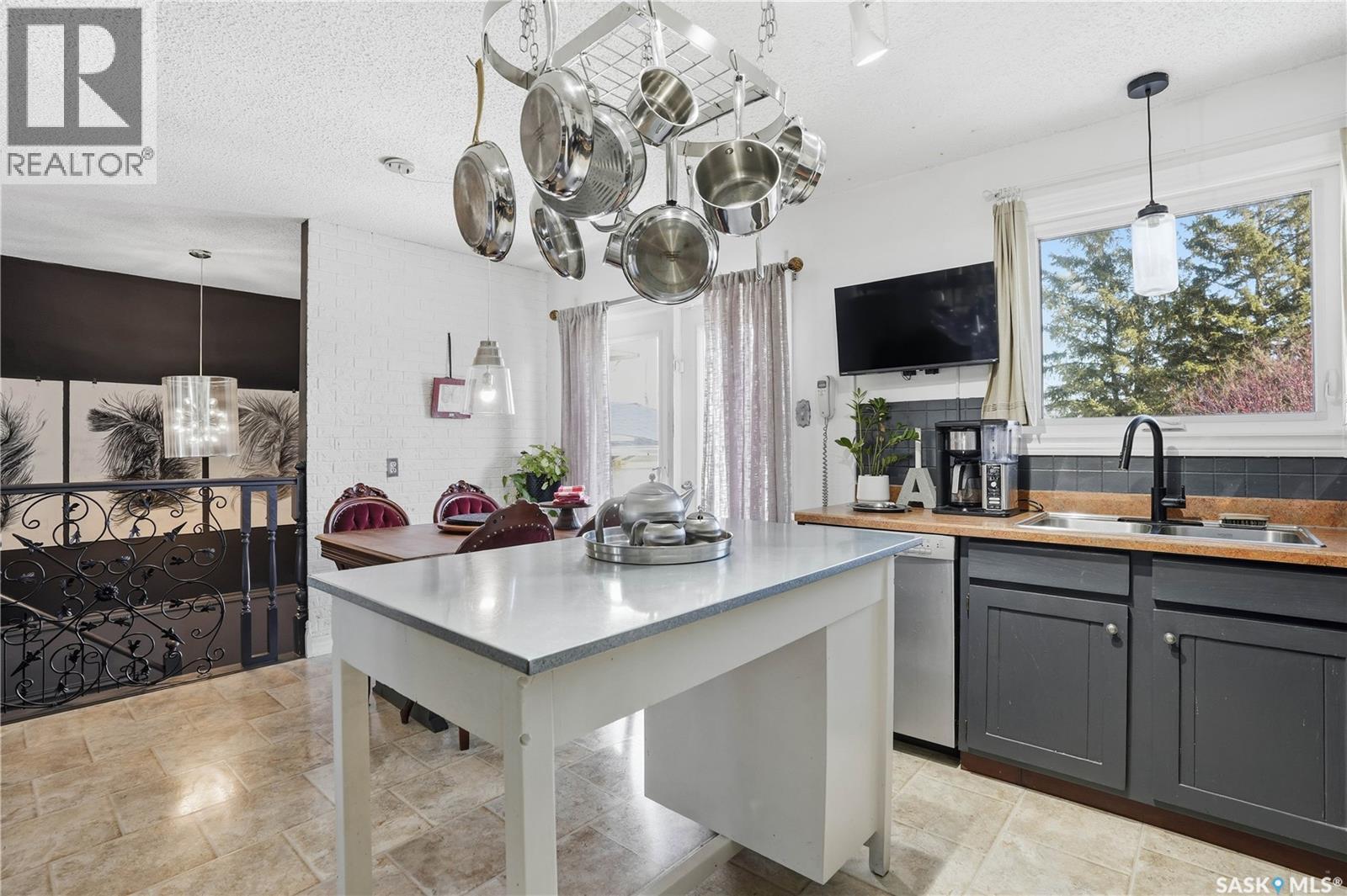 19 Tate Street, Regina, Saskatchewan  S4X 1X3 - Photo 10 - SK033929