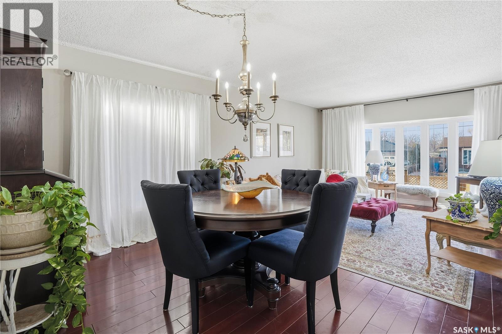 19 Tate Street, Regina, Saskatchewan  S4X 1X3 - Photo 3 - SK033929