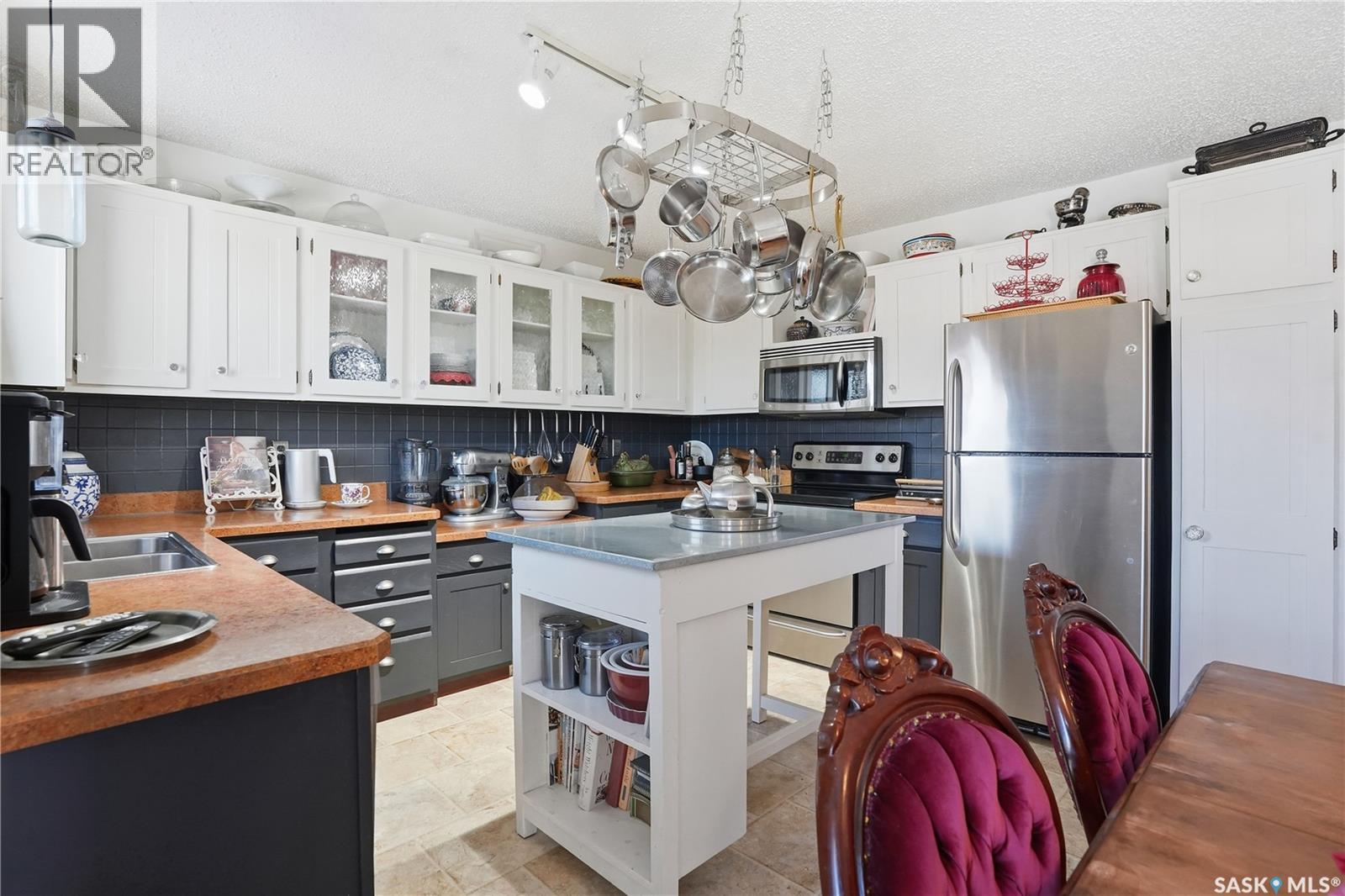 19 Tate Street, Regina, Saskatchewan  S4X 1X3 - Photo 9 - SK033929