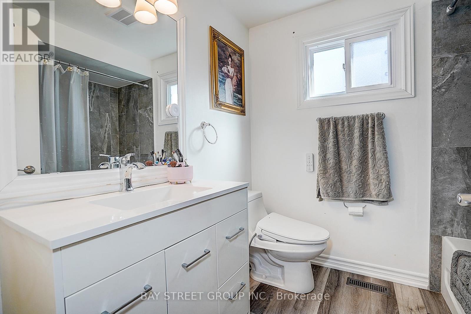 43 Bluesky Crescent, Richmond Hill, Ontario  L4C 8J2 - Photo 39 - N12958920