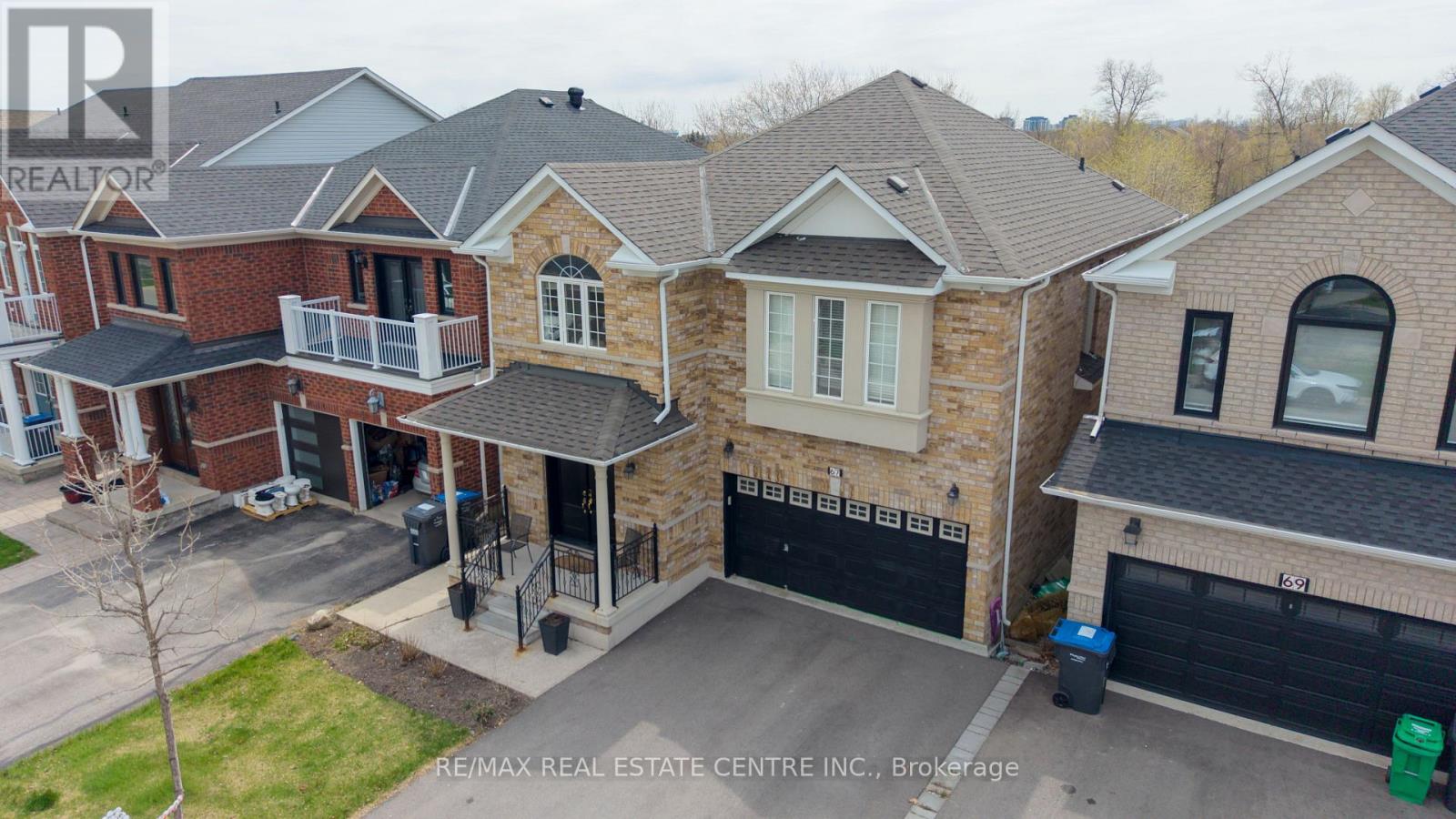 67 Gorevale Drive, Brampton, Ontario  L6P 2H2 - Photo 4 - W13044090