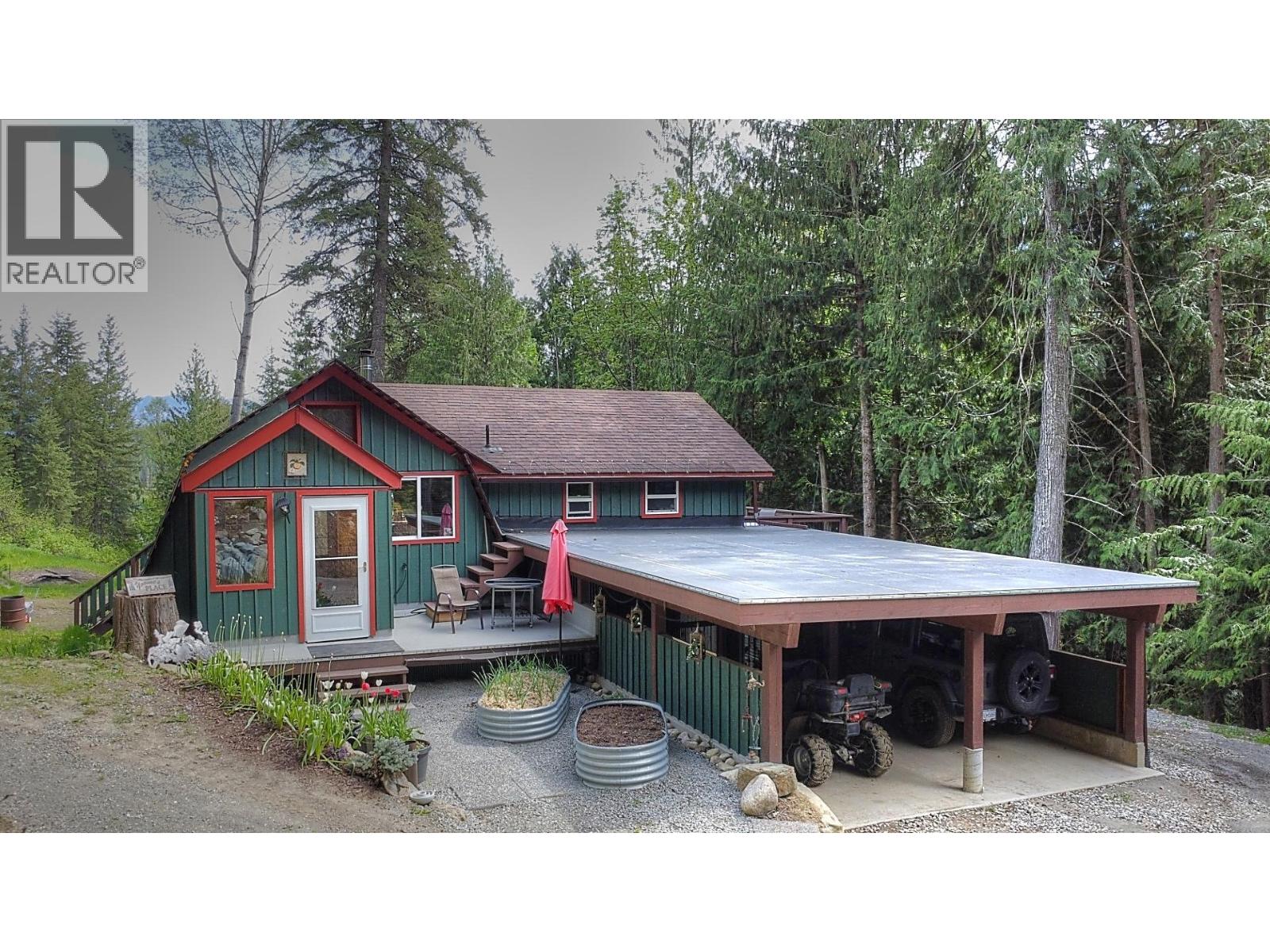 1608 ZWICKY Road, Kaslo, British Columbia