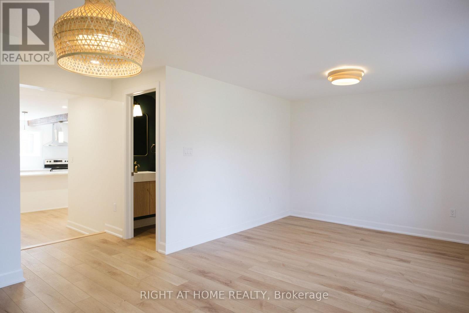 145 Sarah Street E, Mcnab/braeside, Ontario  K0A 1G0 - Photo 10 - X13044114