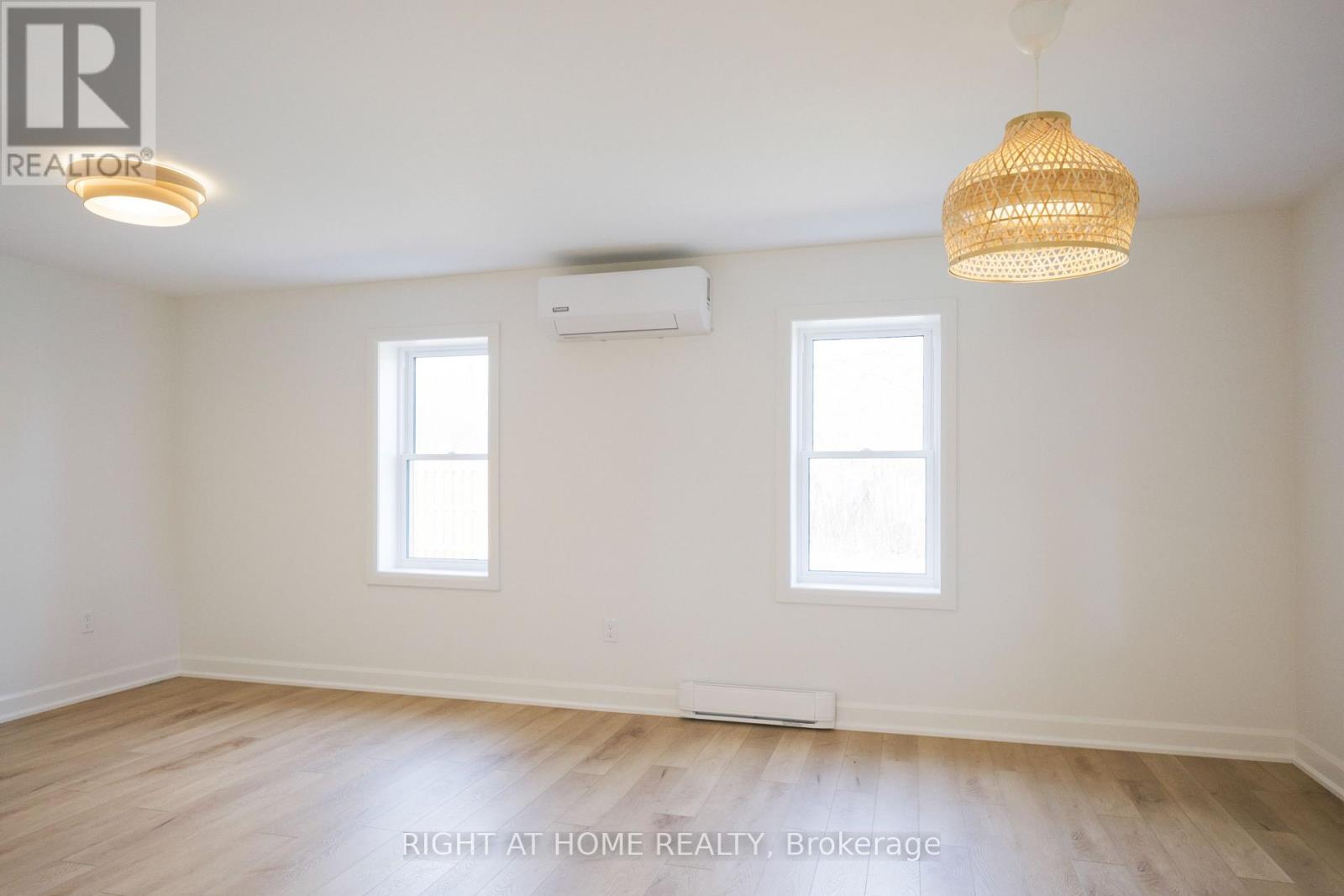 145 Sarah Street E, Mcnab/braeside, Ontario  K0A 1G0 - Photo 8 - X13044114