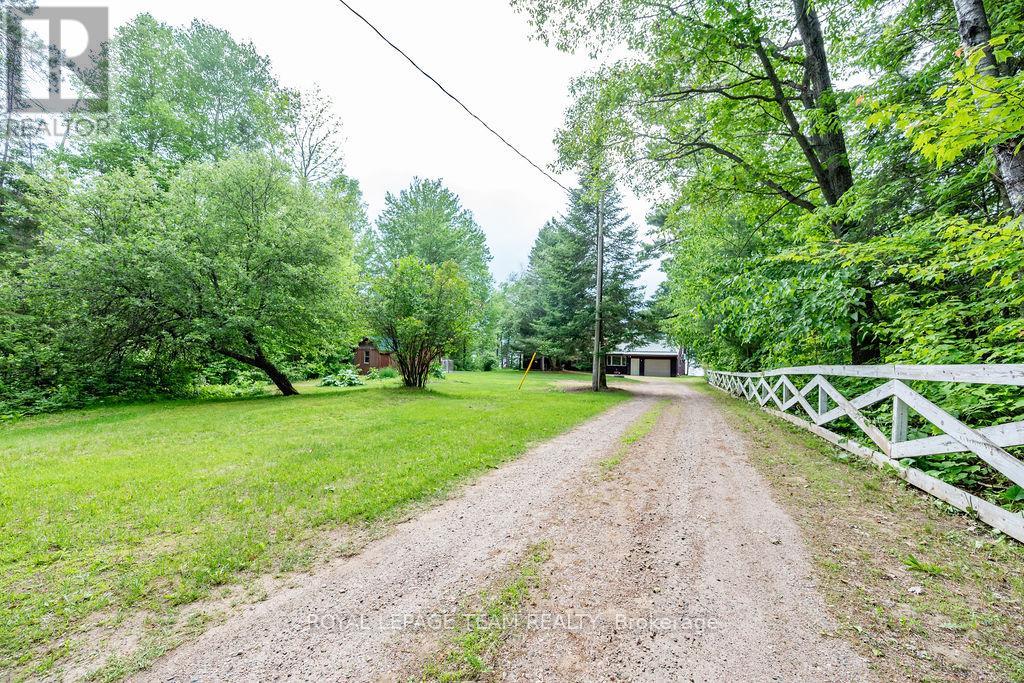 42165 Combermere Road, Madawaska Valley, Ontario  K0J 1B0 - Photo 8 - X13044016