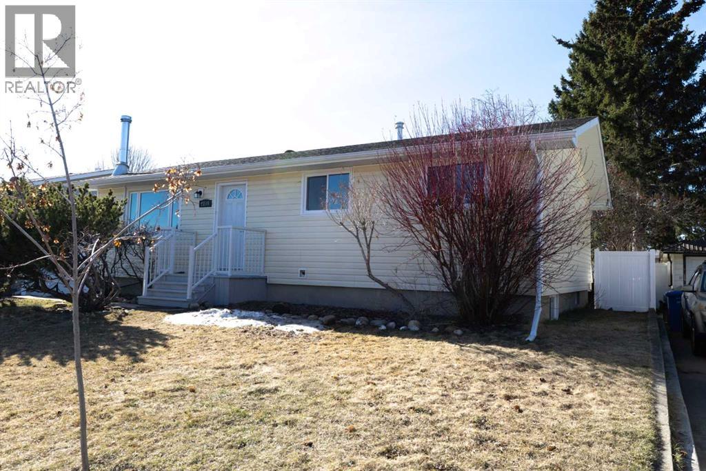 2109 17 Avenue, Didsbury, Alberta