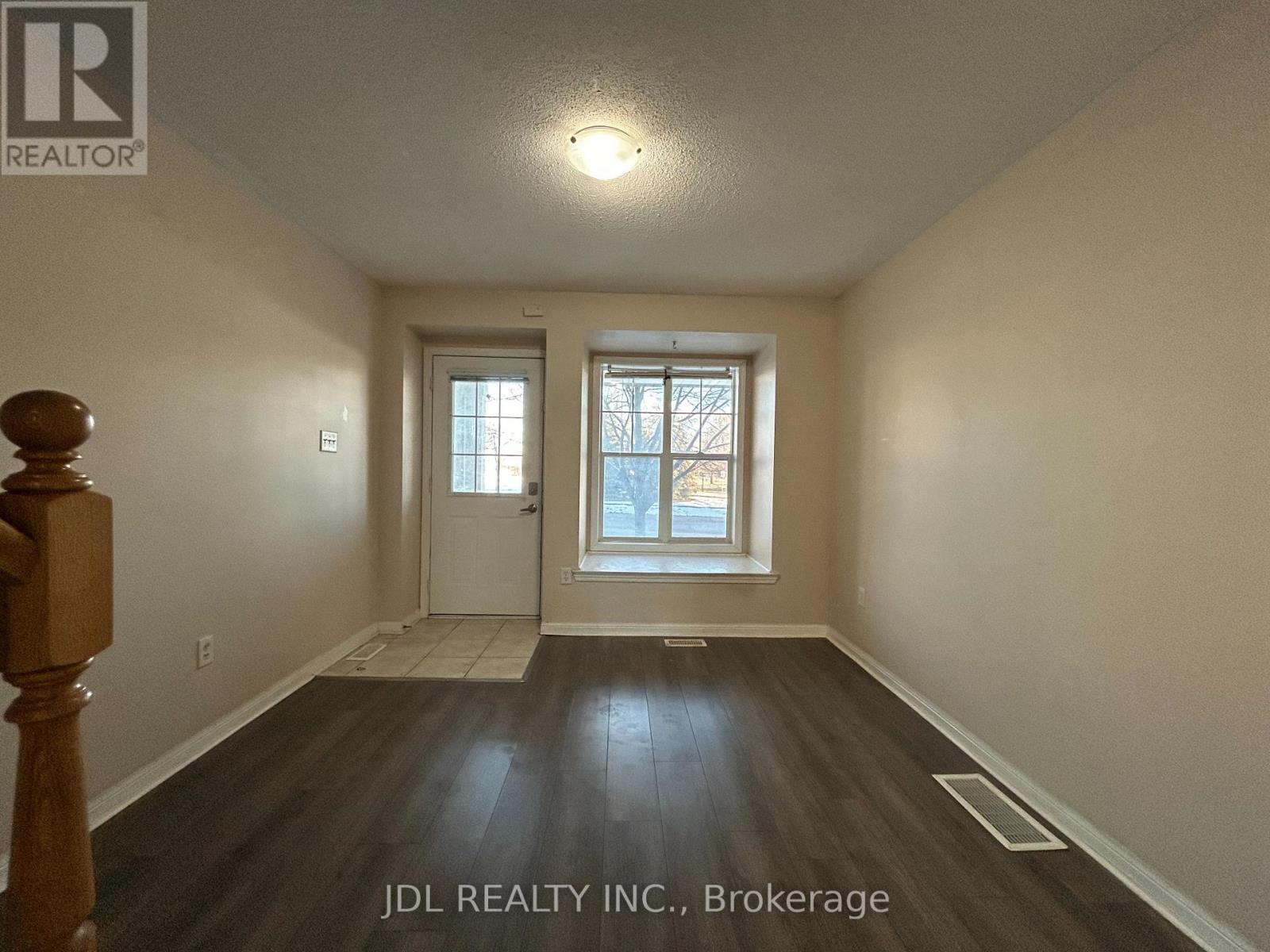 233a Rouge River Dr Drive, Toronto, Ontario  M1B 6H2 - Photo 9 - E13044116