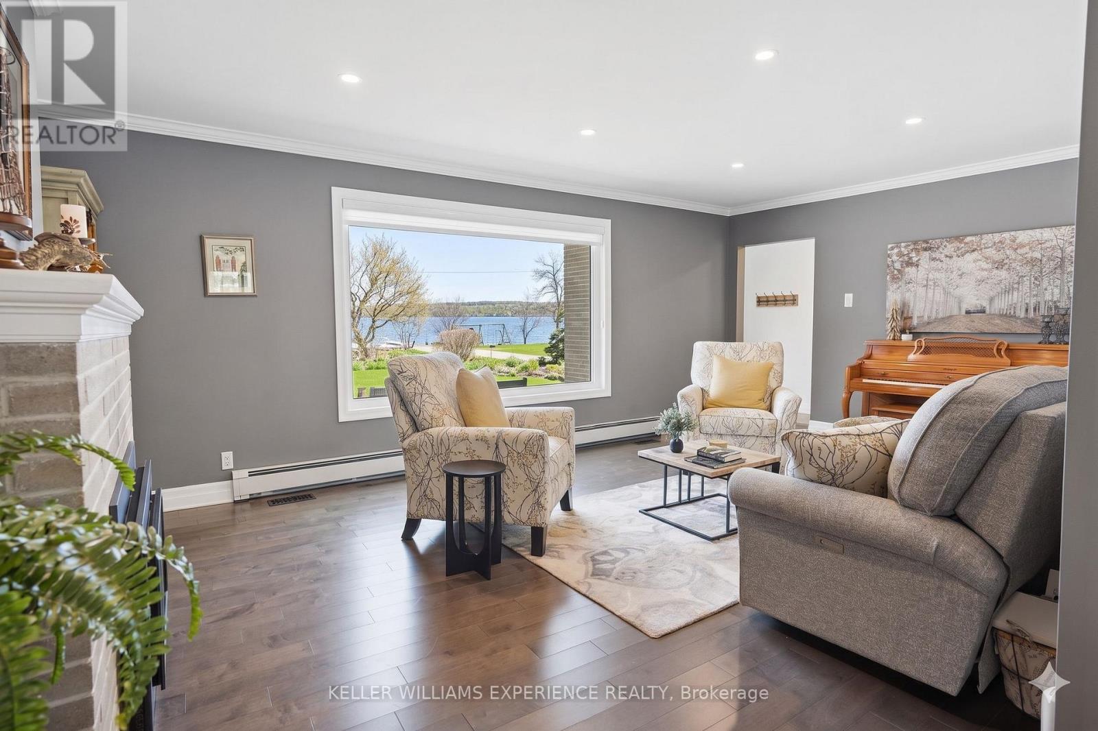 68 Kempenfelt Drive, Barrie, Ontario  L4M 1C1 - Photo 13 - S12753032