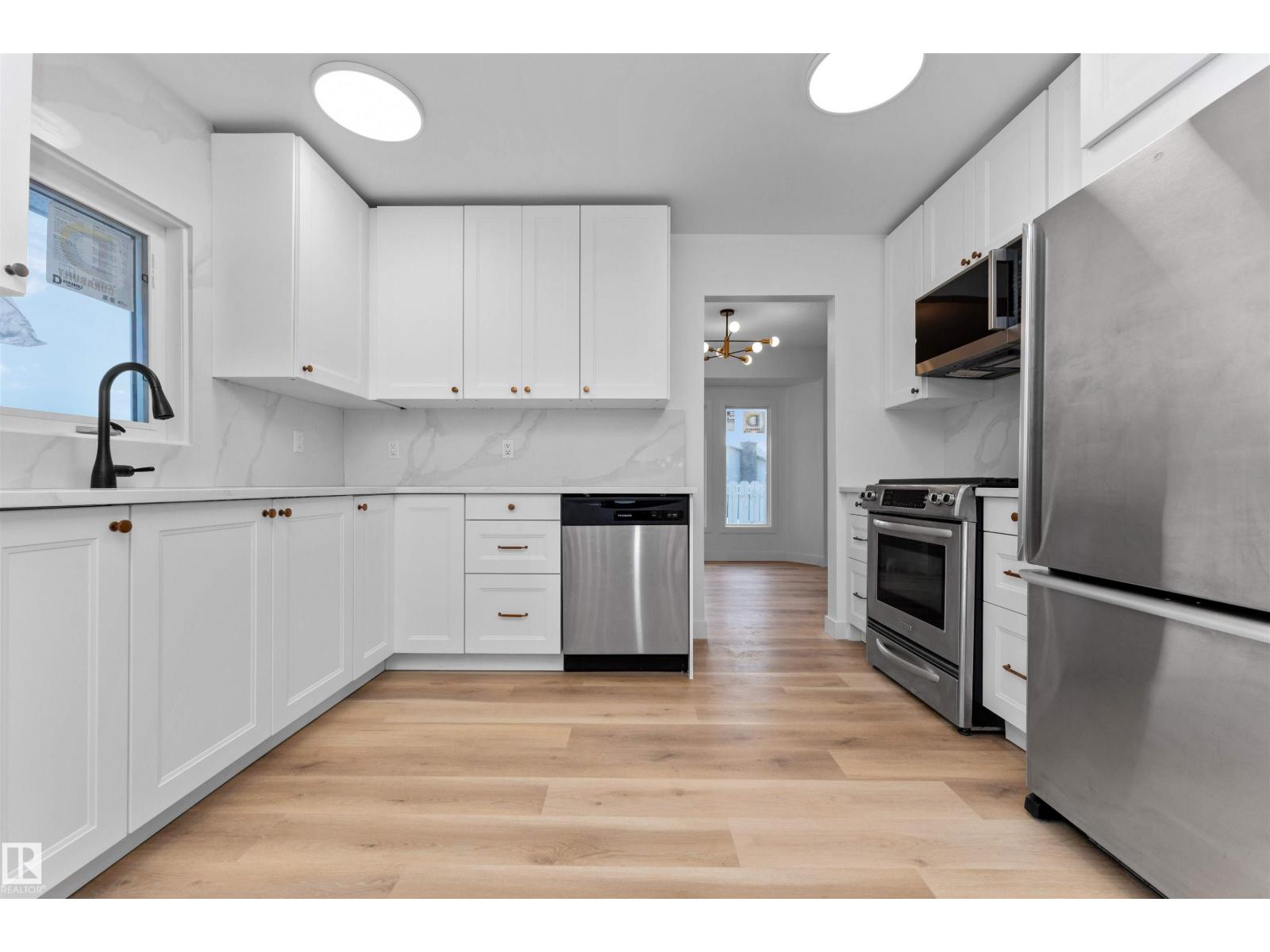 3208 130 Av Nw, Edmonton, Alberta  T5A 3B3 - Photo 11 - E4484227