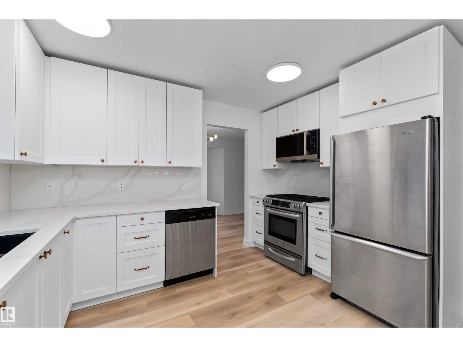 3208 130 Av Nw, Edmonton, Alberta  T5A 3B3 - Photo 12 - E4484227