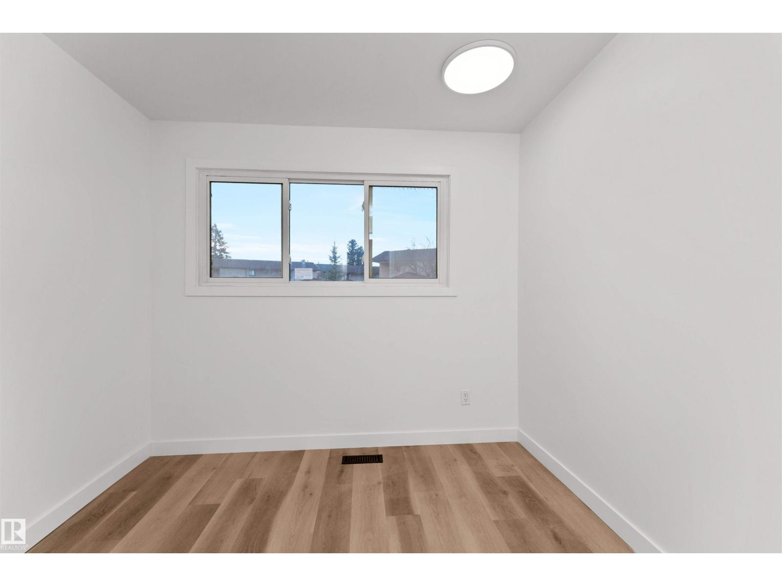 3208 130 Av Nw, Edmonton, Alberta  T5A 3B3 - Photo 38 - E4484227