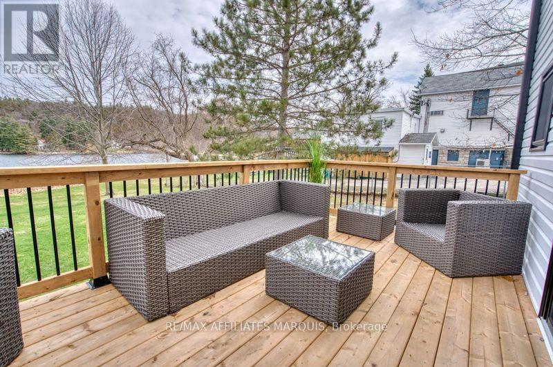 4 Bedford Street E, Westport, Ontario  K0G 1X0 - Photo 18 - X13043870