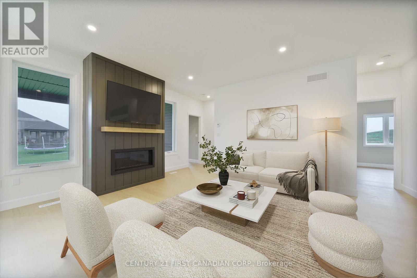 482 Julianna Court, Plympton-Wyoming, Ontario  N0N 1T0 - Photo 13 - X13044134