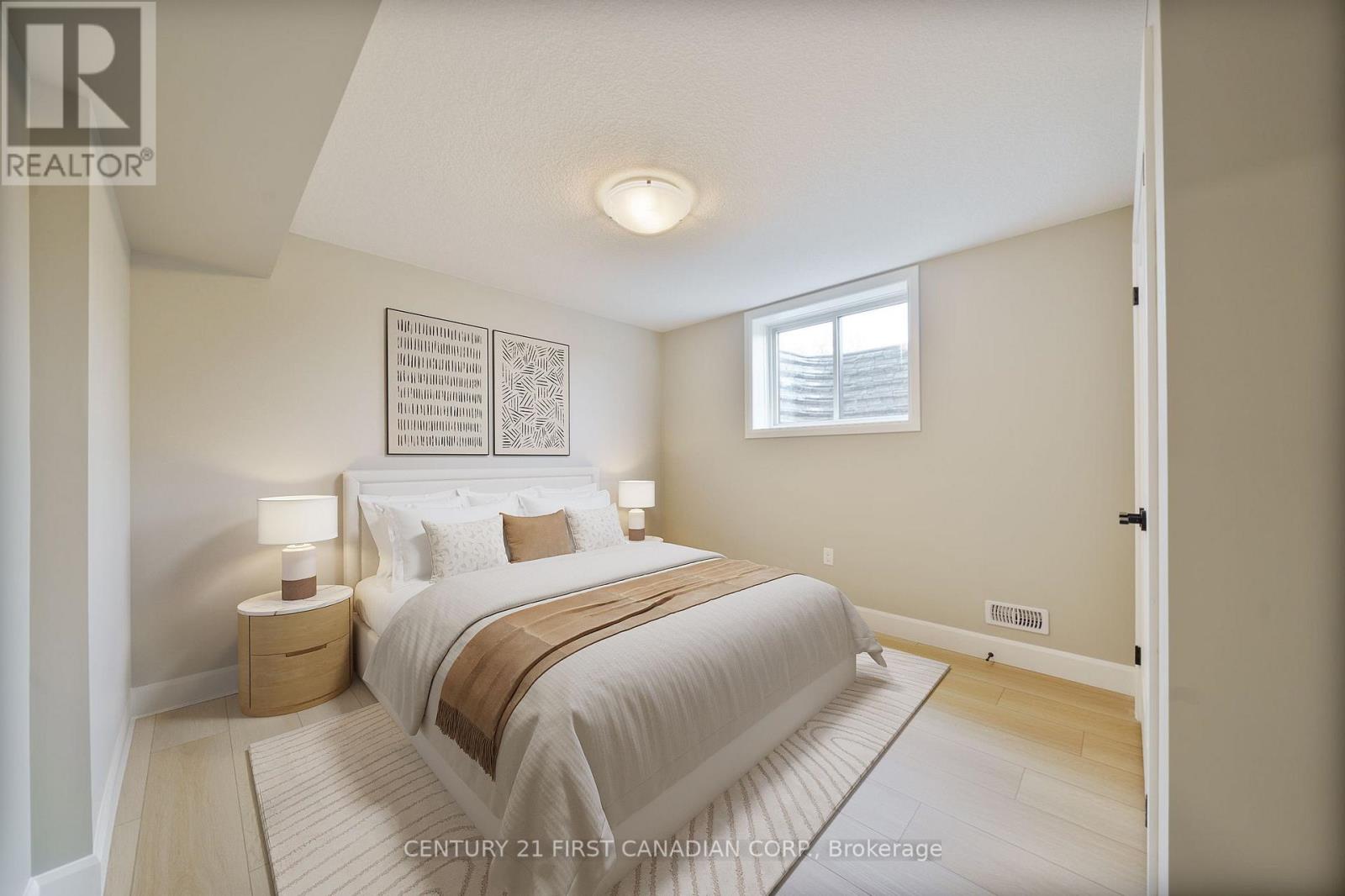 482 Julianna Court, Plympton-Wyoming, Ontario  N0N 1T0 - Photo 28 - X13044134