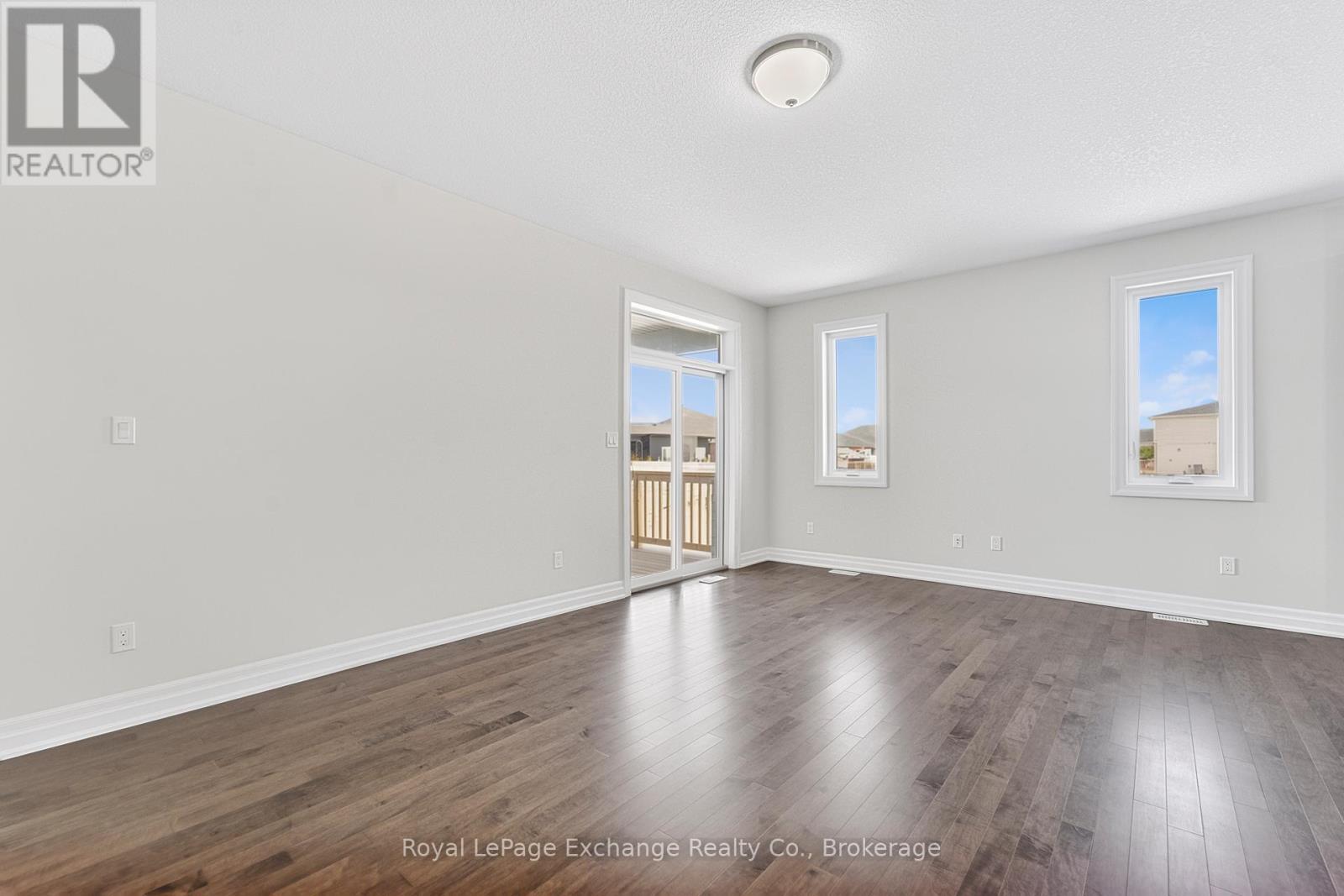 376 Hawthorne Street, Saugeen Shores, Ontario  N0H 2C3 - Photo 10 - X13044160