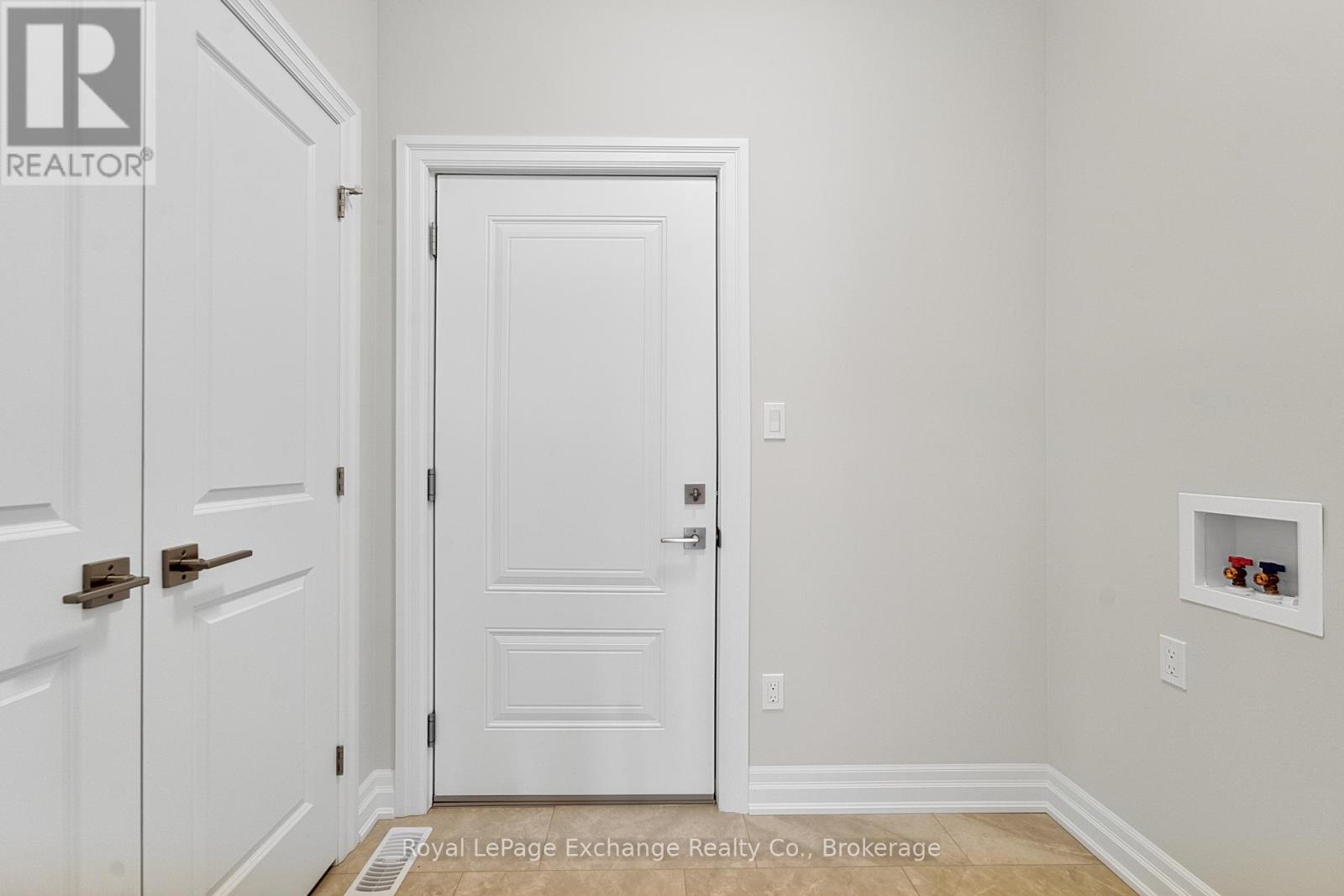 376 Hawthorne Street, Saugeen Shores, Ontario  N0H 2C3 - Photo 13 - X13044160