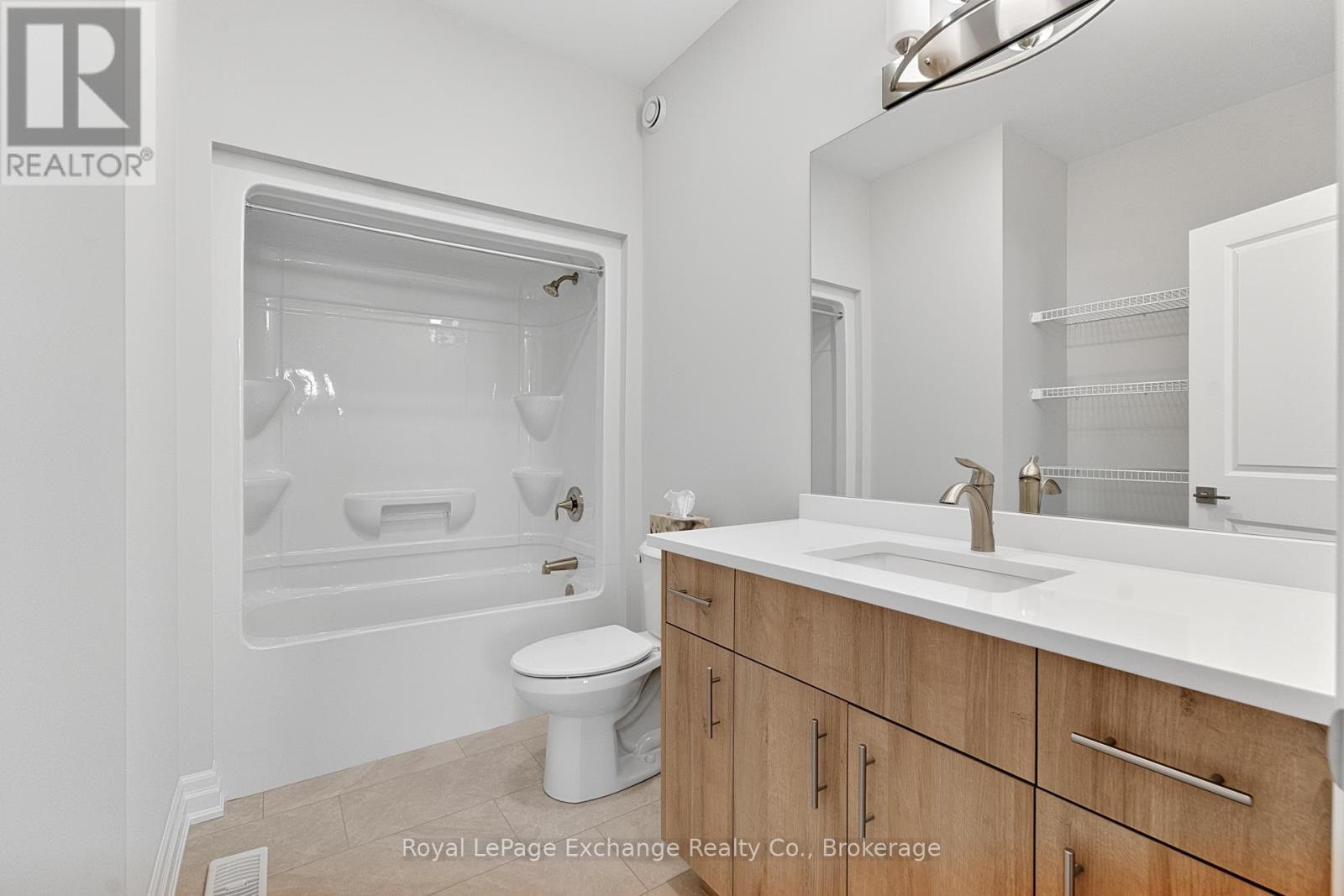 376 Hawthorne Street, Saugeen Shores, Ontario  N0H 2C3 - Photo 17 - X13044160